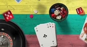 Pengguna Indonesia mengakses sportsbook jagobet99 di kafe